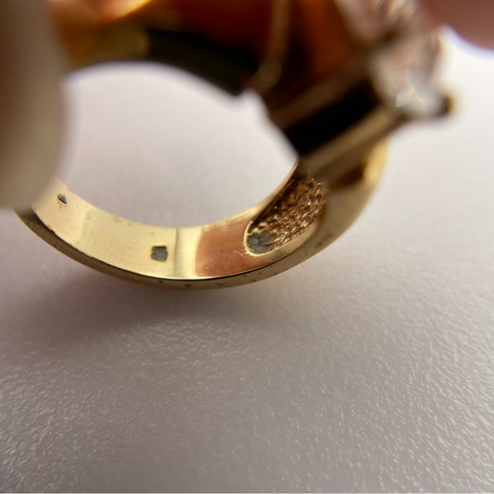 Gold marquise cut cubic zirconia solitaire ring. Size 5.75. - Picture 5 of 5